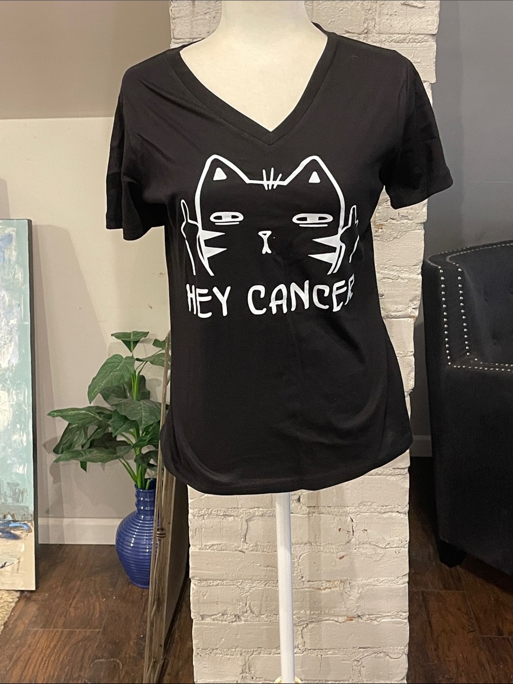 Black V-Neck Cat Graphic Tee - Hey Cancer
